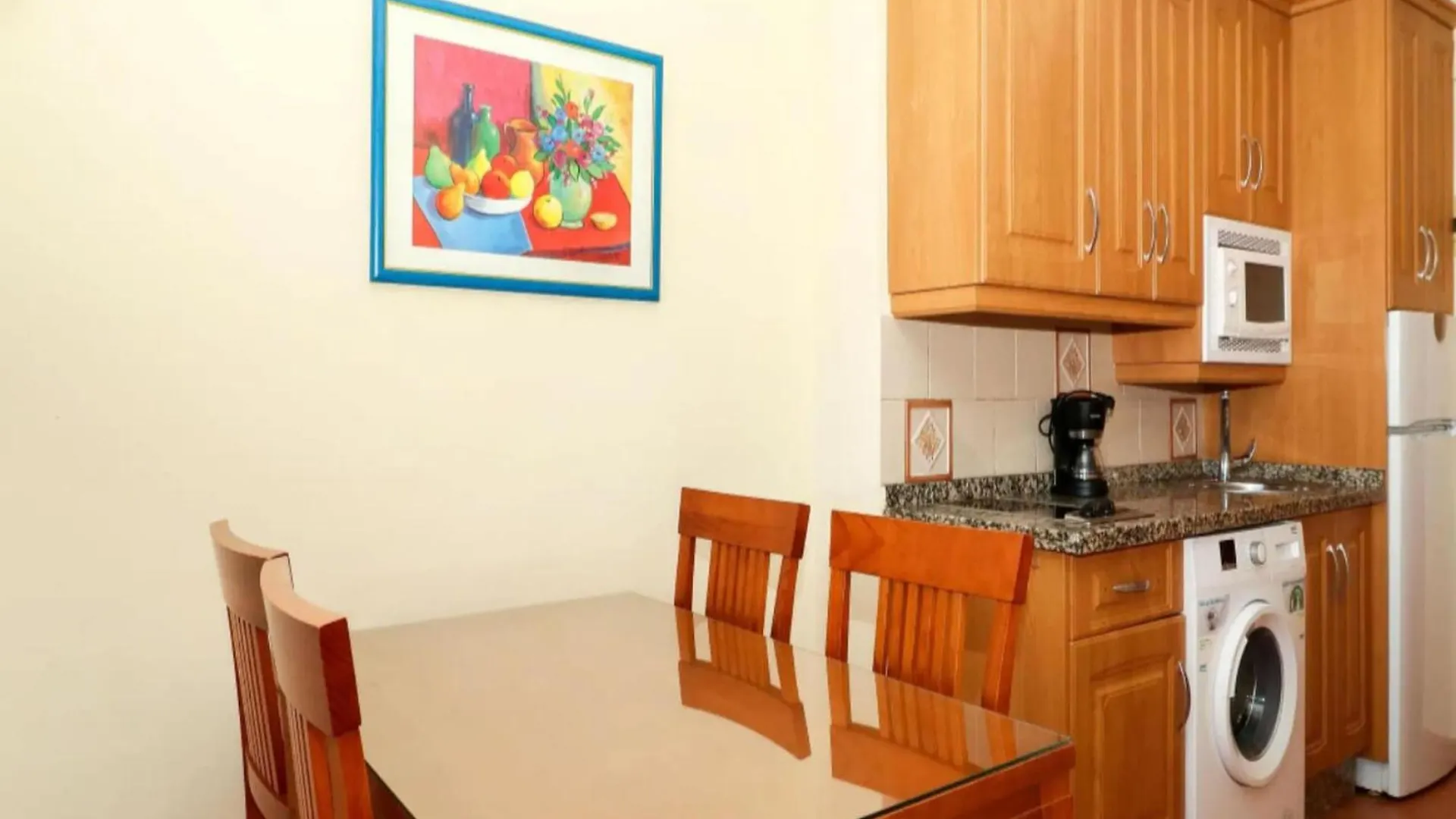 Cosy Apartment In Malaga Near The Sea